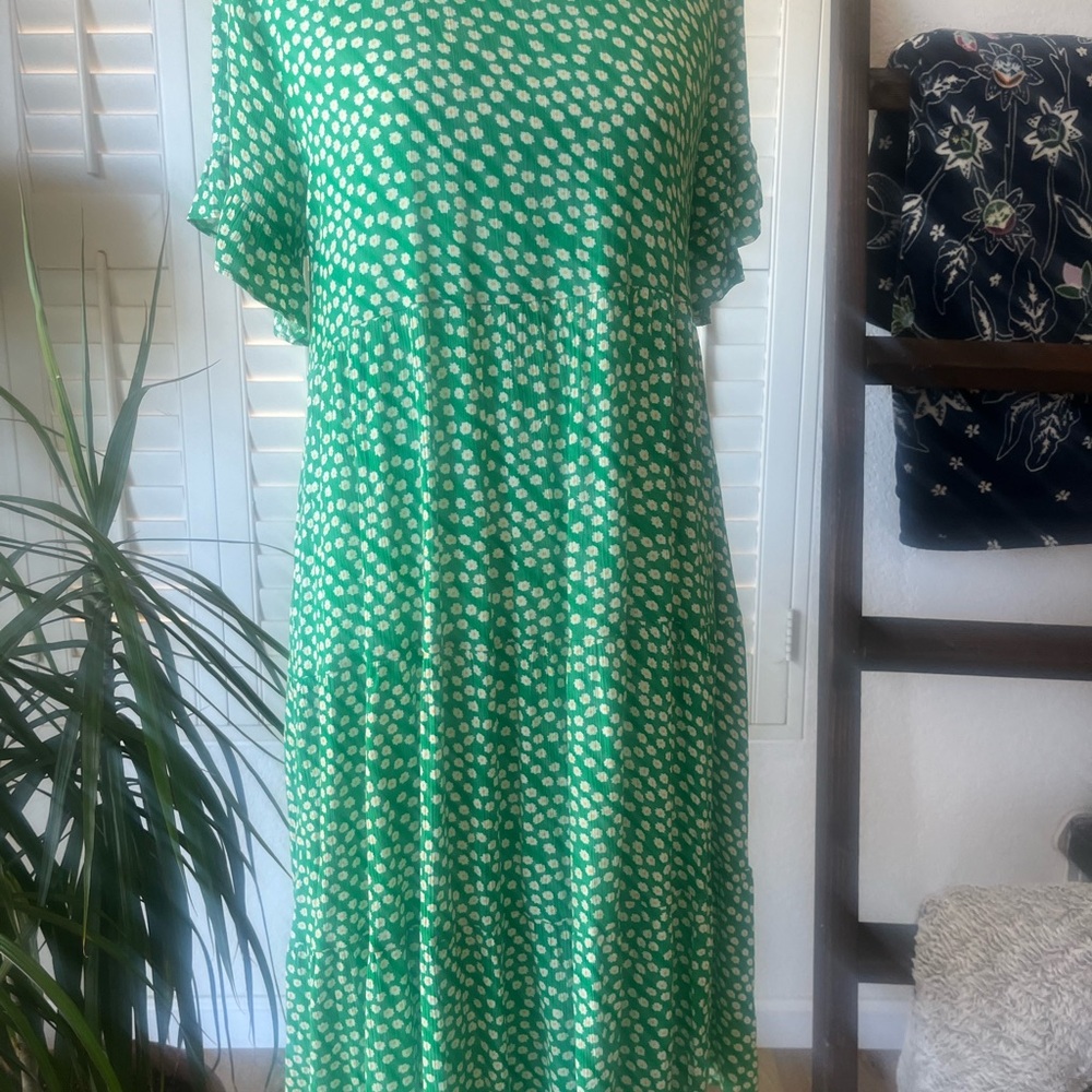 Elegant Green Pattern Midi Dress